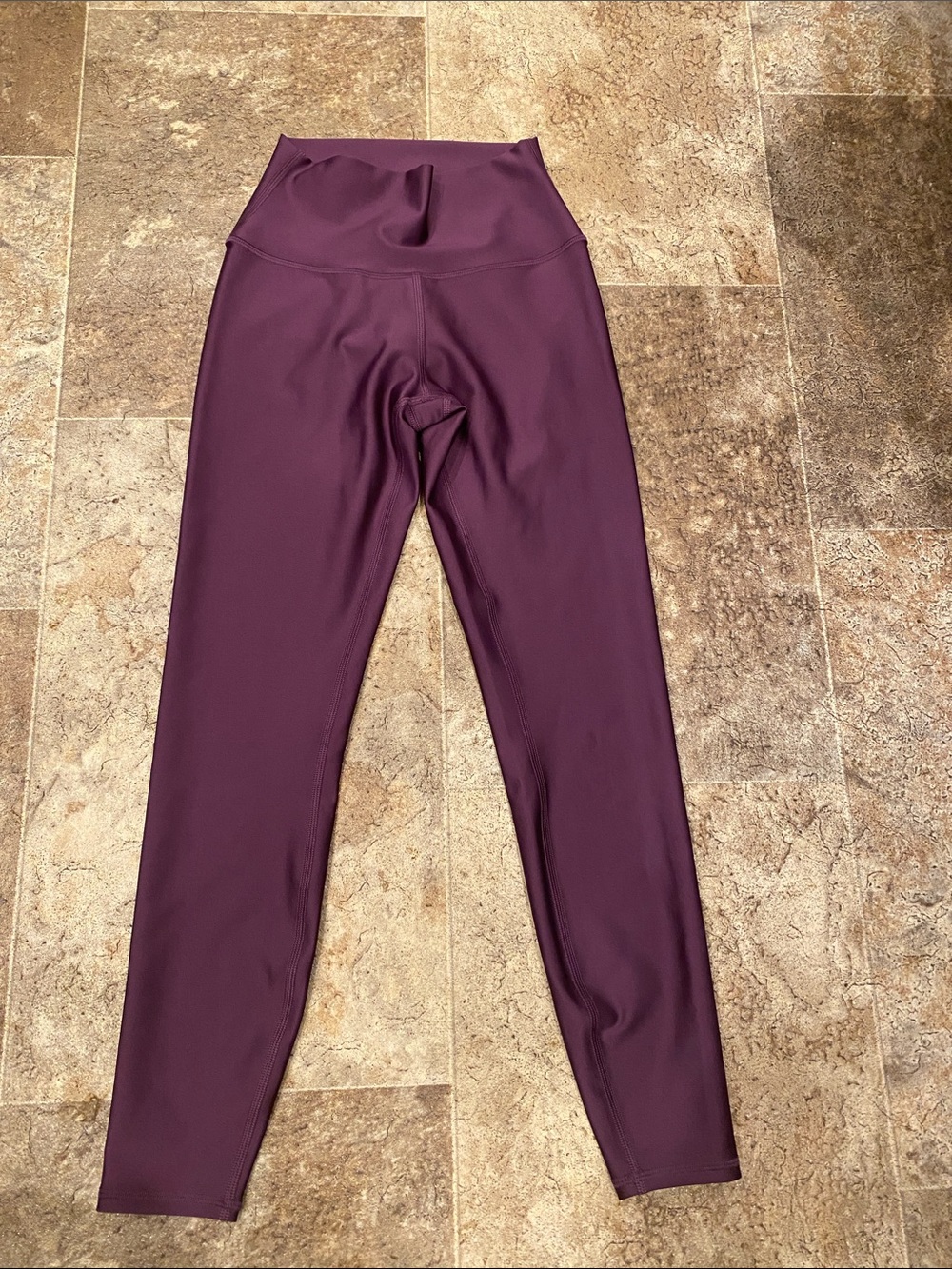 ALO Yoga High-Waist Airlift Plum Leggings, XS